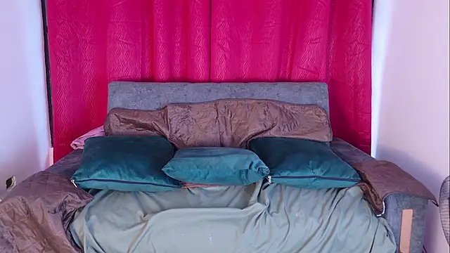 Genesis Montenegro OA online show from March 11, 12:44 pm