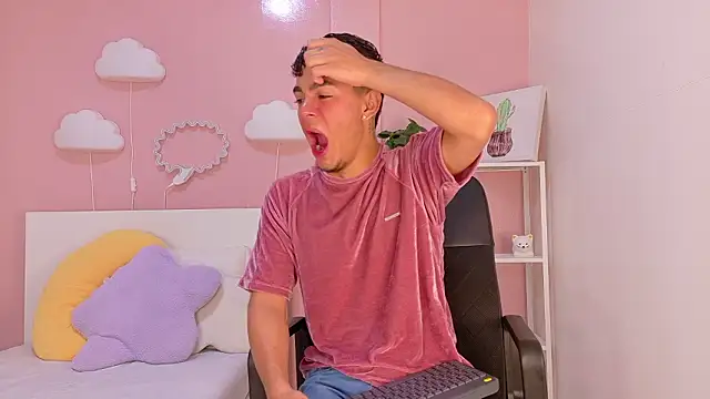 Duolistt   online show from February 2, 11:31 am