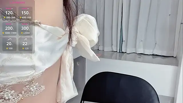 Snapshot of xianxian-baby chatting on May 26, 6:15 pm xianxian-baby online show from May 26, 6:15 pm