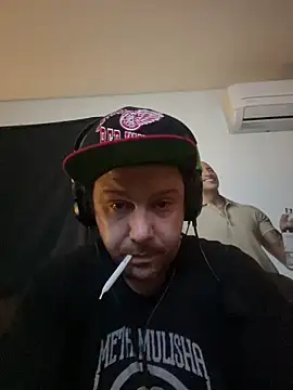 Snapshot of GabEthier chatting on April 10, 3:23 am GabEthier online show from April 10, 3:23 am