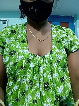 Snapshot of lovely_dolly1 chatting on June 14, 1:36 am lovely dolly1 online show from June 14, 1:36 am