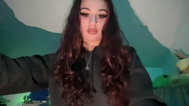 Snapshot of heluvsbabii chatting on March 2, 7:15 am heluvsbabii online show from March 2, 7:15 am