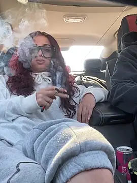 Snapshot of heluvsbabii chatting on March 29, 6:19 pm heluvsbabii online show from March 29, 6:19 pm