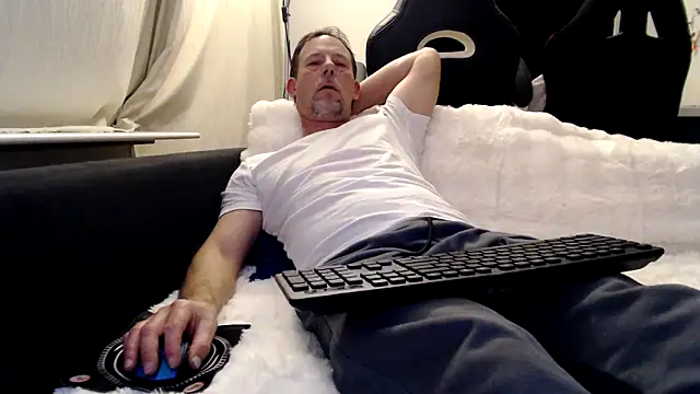 Sexy Ass Mike online show from March 25, 9:43 pm