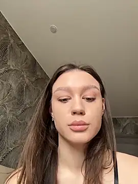 Snapshot of CarmenHill chatting on May 10, 6:29 am CarmenHill online show from May 10, 6:29 am