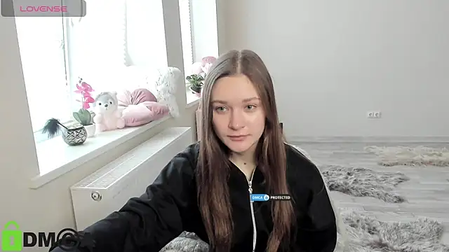 Snapshot of Elina_X chatting on March 23, 8:07 am Elina X online show from March 23, 8:07 am