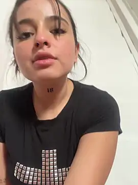 vainillasuave online show from March 15, 8:48 pm