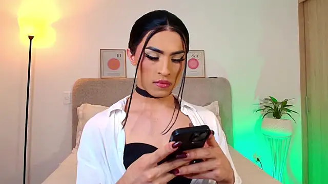 KarolPortellaa online show from March 23, 9:52 pm