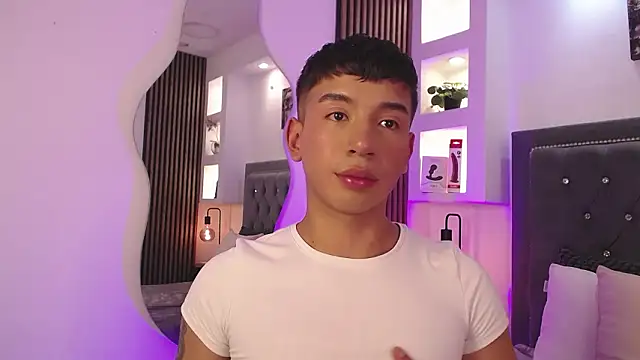 Snapshot of Fancy_Vixen chatting on March 18, 3:31 am Fancy Vixen online show from March 18, 3:31 am