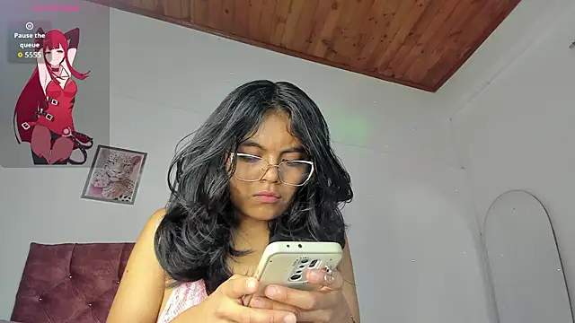 luna velveth online show from March 25, 2:39 am