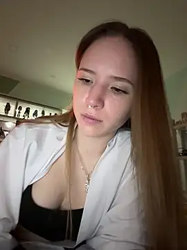 ameliamooon online show from February 3, 8:19 am