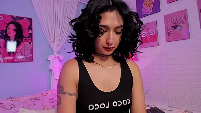 Snapshot of Cleo_Foxx chatting on April 23, 12:29 pm Cleo Foxx online show from April 23, 12:29 pm