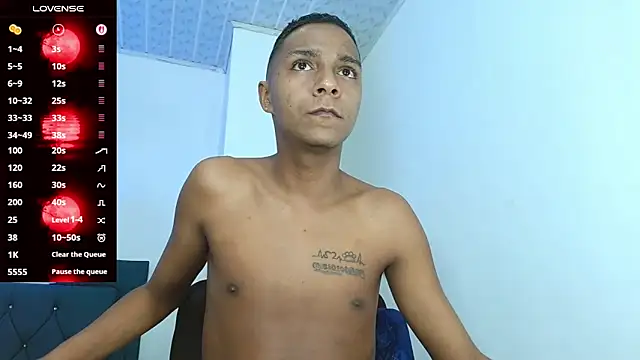 hotboyluxe online show from June 8, 10:32 pm