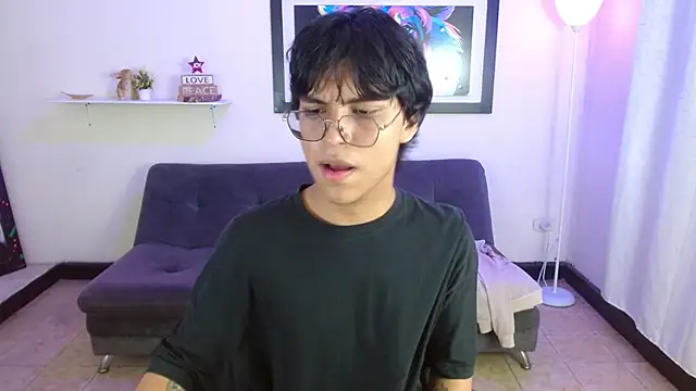 Maecum18 online show from February 19, 8:38 pm