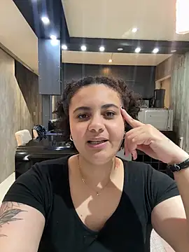 BabyChanntal online show from February 4, 5:19 pm