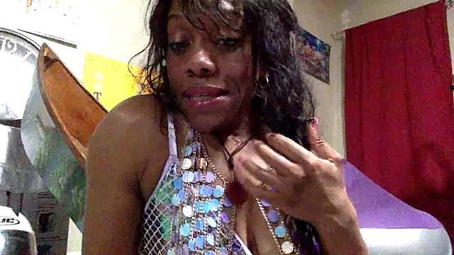 NatalieGainer goodies online show from February 11, 1:10 am