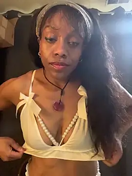 NatalieGainer goodies online show from March 13, 11:11 pm