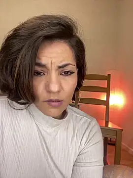 Snapshot of eva_luz chatting on March 14, 4:34 pm eva luz online show from March 14, 4:34 pm