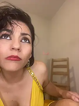 eva luz online show from June 16, 3:25 pm