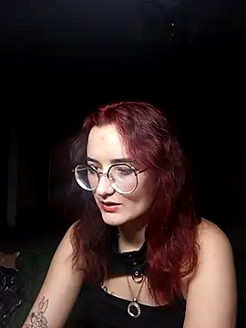 Snapshot of Persefoha chatting on February 14, 4:42 am Persefoha online show from February 14, 4:42 am