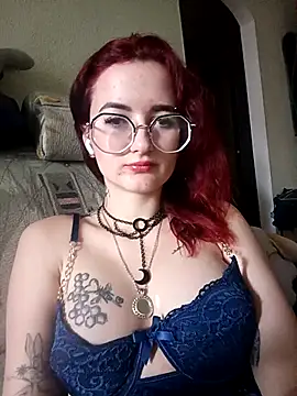 Snapshot of Persefoha chatting on February 18, 11:06 am Persefoha online show from February 18, 11:06 am