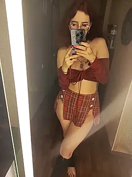 Snapshot of Persefoha chatting on March 15, 10:38 pm Persefoha online show from March 15, 10:38 pm