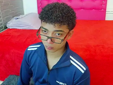 philipsex28 online show from February 5, 7:29 pm