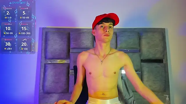 Snapshot of axxxel_twink chatting on May 2, 2:49 am axxxel twink online show from May 2, 2:49 am