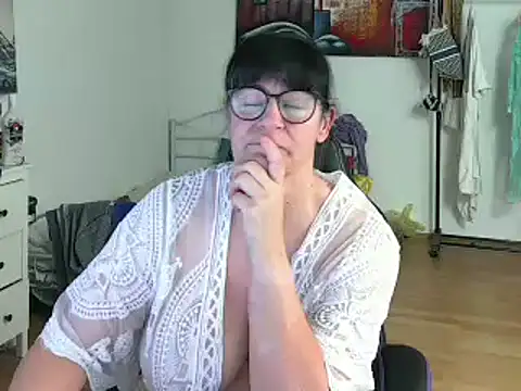 Sylly online show from December 29, 7:06 am