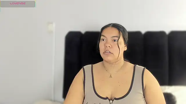 Amaranoir- online show from February 18, 3:57 am