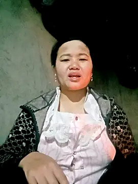 -Liuen- online show from February 10, 12:48 am