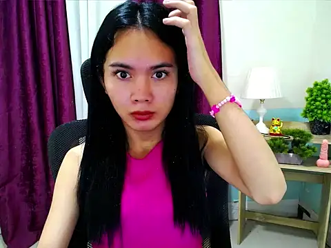 Snapshot of devine_goddess chatting on March 12, 5:19 pm devine goddess online show from March 12, 5:19 pm