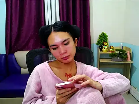 Snapshot of devine_goddess chatting on April 7, 4:07 pm devine goddess online show from April 7, 4:07 pm