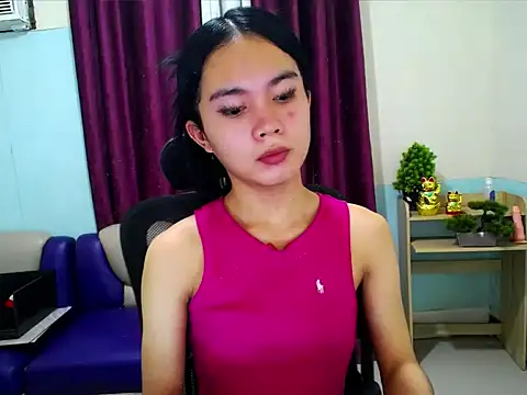 Snapshot of devine_goddess chatting on April 17, 2:53 pm devine goddess online show from April 17, 2:53 pm