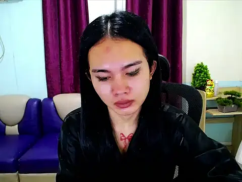 Snapshot of devine_goddess chatting on May 2, 8:14 pm devine goddess online show from May 2, 8:14 pm