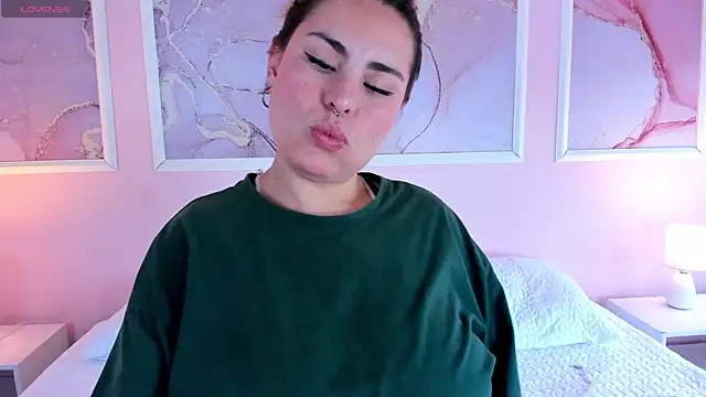 Kennya Rodriguez online show from July 11, 5:48 pm