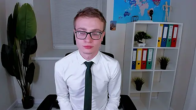 Snapshot of Emmit_Barker chatting on February 18, 3:24 am Emmit Barker online show from February 18, 3:24 am