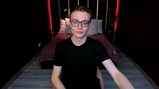 Snapshot of Emmit_Barker chatting on February 20, 3:58 am Emmit Barker online show from February 20, 3:58 am