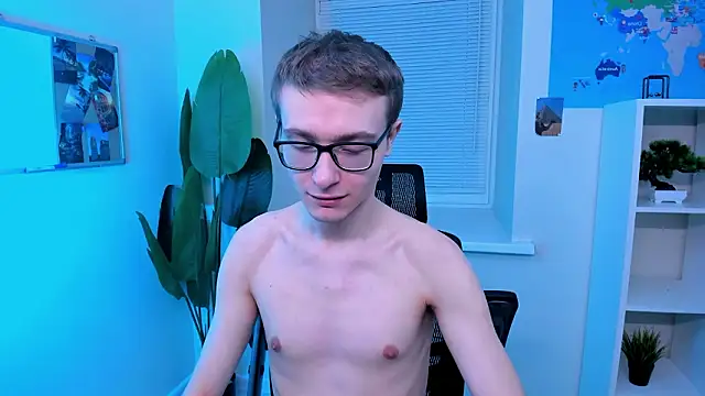 Snapshot of Emmit_Barker chatting on March 15, 10:10 am Emmit Barker online show from March 15, 10:10 am