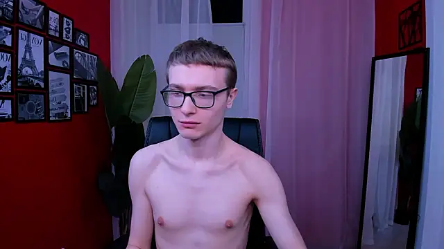 Snapshot of Emmit_Barker chatting on March 17, 10:29 am Emmit Barker online show from March 17, 10:29 am