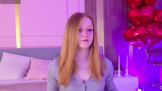 Snapshot of AmandaWatts chatting on March 6, 5:04 am AmandaWatts online show from March 6, 5:04 am