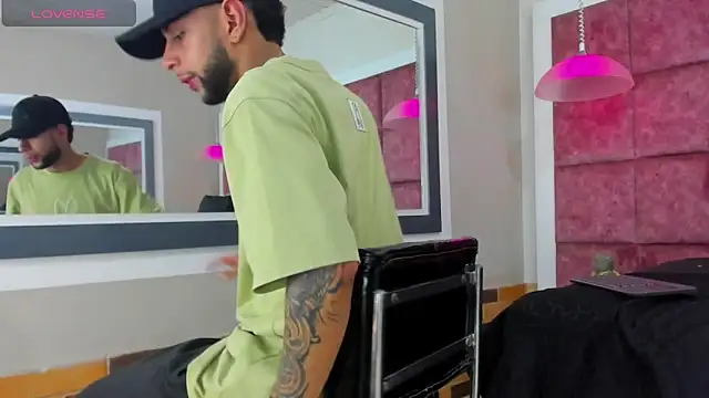 Aiden Cash7 online show from February 4, 4:07 am