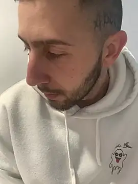 robeertiito online show from March 25, 8:53 am