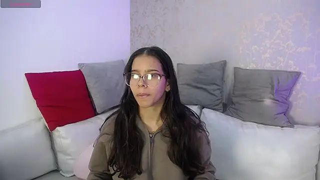 Luna Millers online show from February 4, 12:11 pm