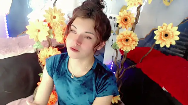 NathalialLooes online show from June 14, 5:42 am
