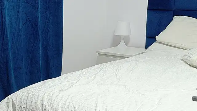 Snapshot of beatriceskye1 chatting on February 11, 4:23 pm beatriceskye1 online show from February 11, 4:23 pm