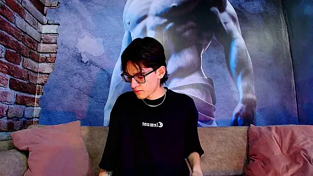 Jax valentine online show from February 7, 5:16 pm