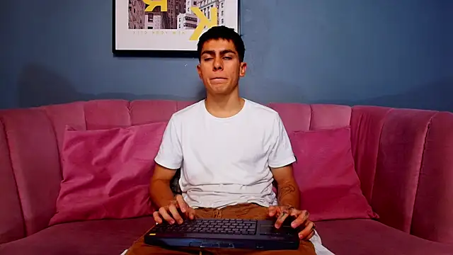 Aron pulse online show from February 17, 1:18 pm