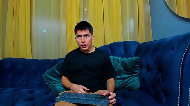 Aron pulse online show from March 11, 1:17 pm