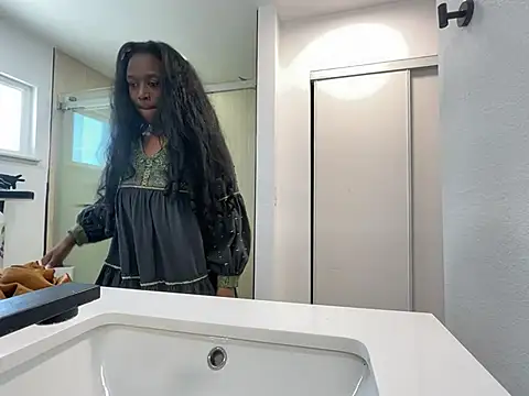 Snapshot of Anadia_Starr chatting on April 12, 12:15 am Anadia Starr online show from April 12, 12:15 am